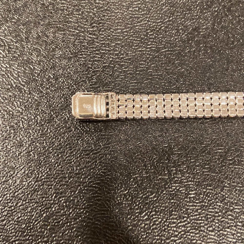 Tennis Bracelet 💚 - Picture 5 of 5